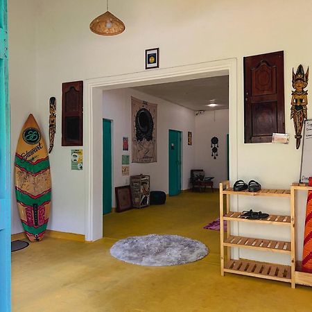 Lazy Monkey Surfhostel - Sri Lanka Диквела Екстериор снимка