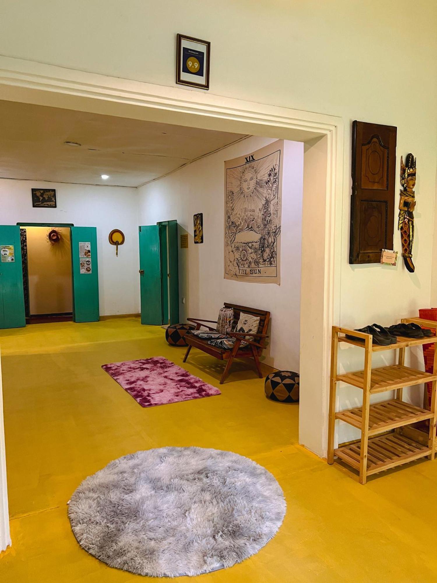 Lazy Monkey Surfhostel - Sri Lanka Диквела Екстериор снимка