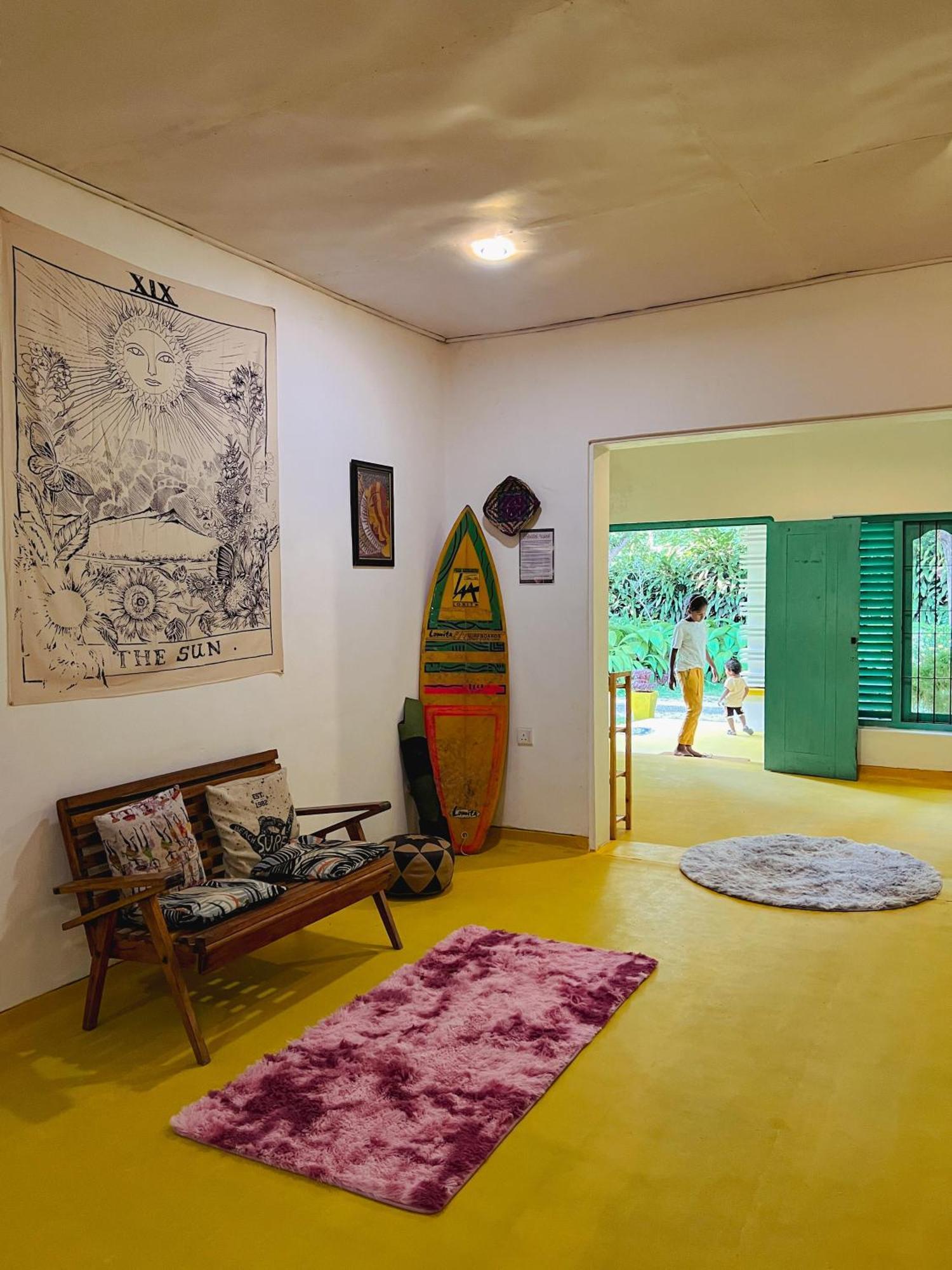 Lazy Monkey Surfhostel - Sri Lanka Диквела Екстериор снимка